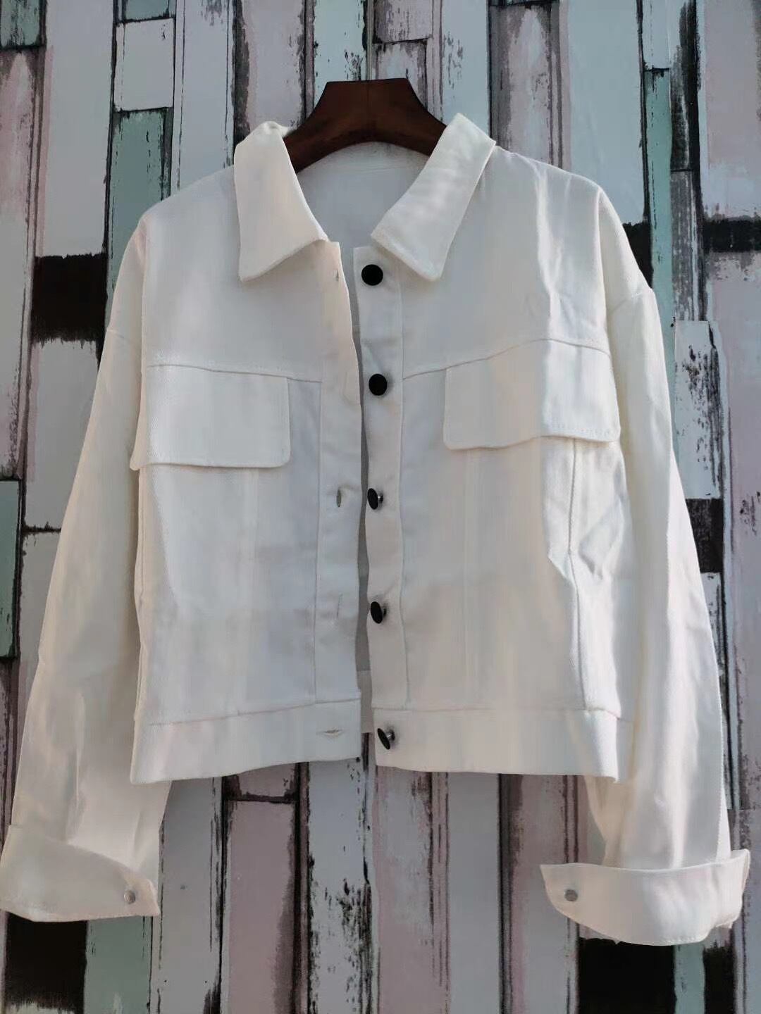 カジュアルミリタリージャケット