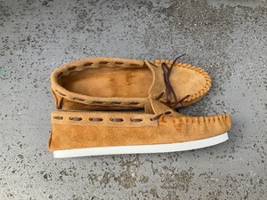 送料無料【新作】超軽量　モカシンシューズ　EMA-moccasin足を包み込む本革スエード　/スエードキャメル