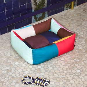 DOGS BED S［ HAY ］