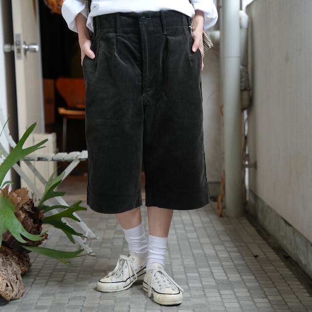 TUKI(ツキ) 0167 WIDE SHORTS O.D