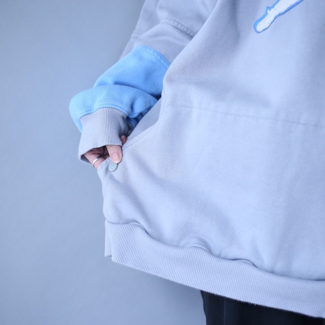 "Jordan" gray × sky-blue future color over silhouette sweat parka