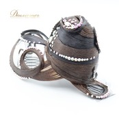 社交ダンス 小物 多美咲 ヘアオーナメント ヘアアクセサリー シニヨン カップ 団子 大きめ デモ 競技 ダンス パーティ 高級感 お洒落 発表会 ブラウン系 ブラック系 ヘアスタイル 髪飾り ダンス用アクセサリー つけ毛 ショーウィンドウ アップスタイル ビジュー 髪型 競技用 発表会用 髪の装飾 シニヨンスタイル おしゃれヘア 素敵