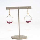 天然素材をポップに遊ぶ。ルビー ベリル サークル ピアスorイヤリング mm1005