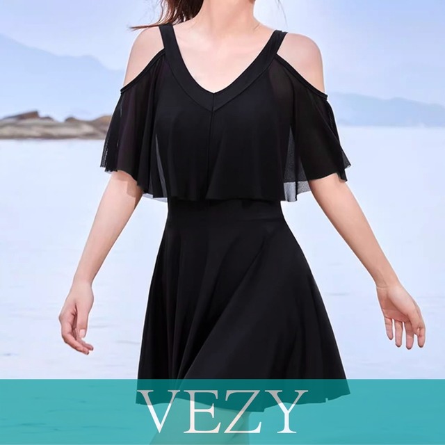 オフショルワンピース水着ショートパンツ付 レディース水着2点セット 大人可愛いオフショルダー水着 きれいめフレア水着 韓国風 露出控えめ おしゃれママ水着ブラック ビキニ 水着 VEZY ベジー  ItemNo.【23966374】