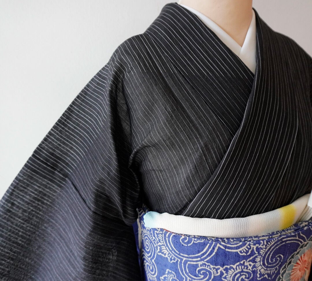 夏・麻】染織工芸むら田扱い 小千谷縮 トールサイズ 濃紺色 縞文 絵羽
