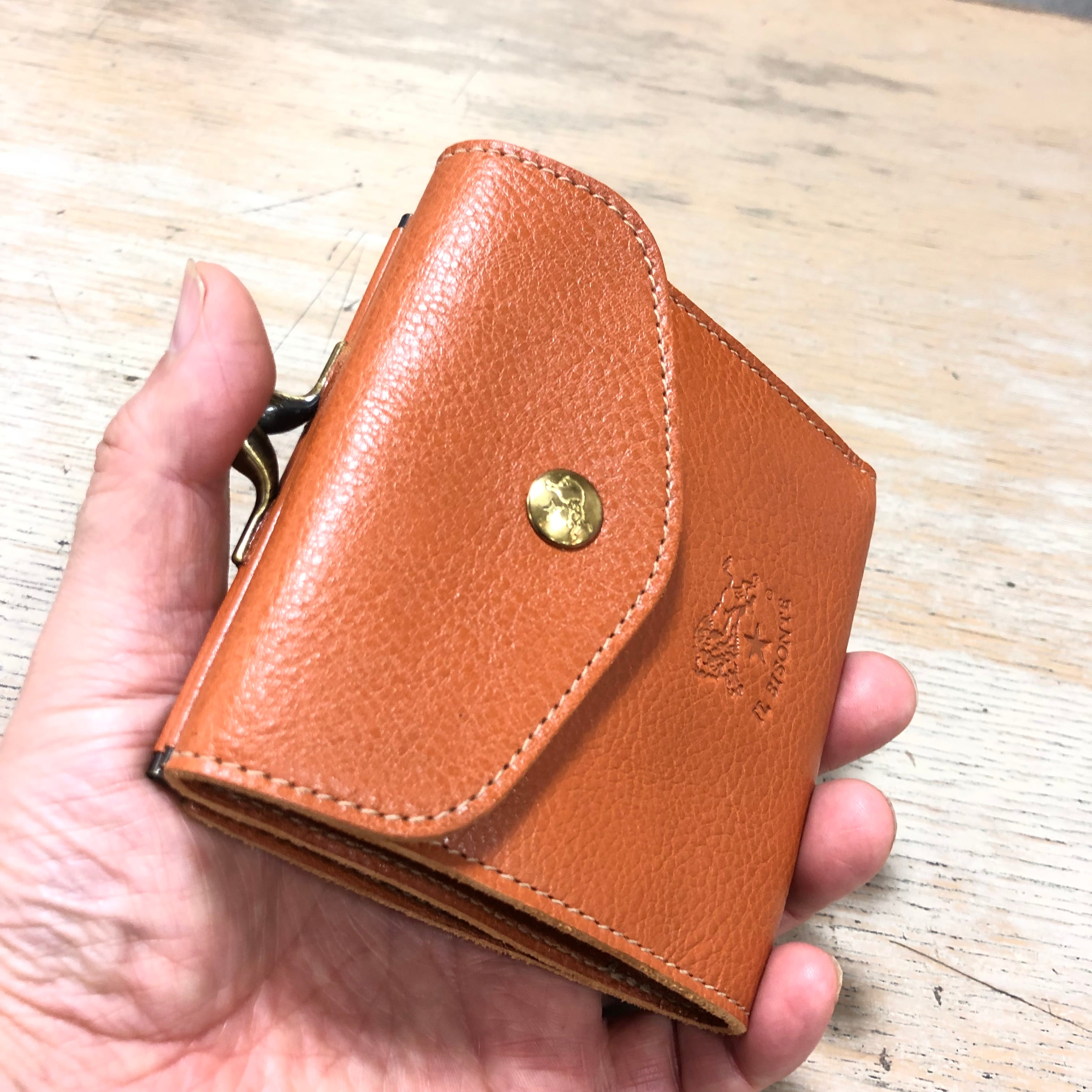 新品 IL BISONTE がま口折り財布 ミニ財布 ダークブラウン