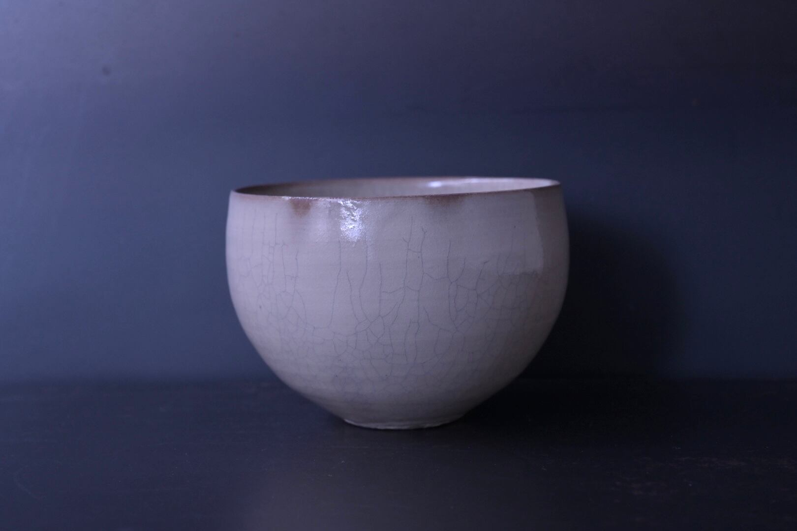 荒賀文成 ヒビ粉引 碗