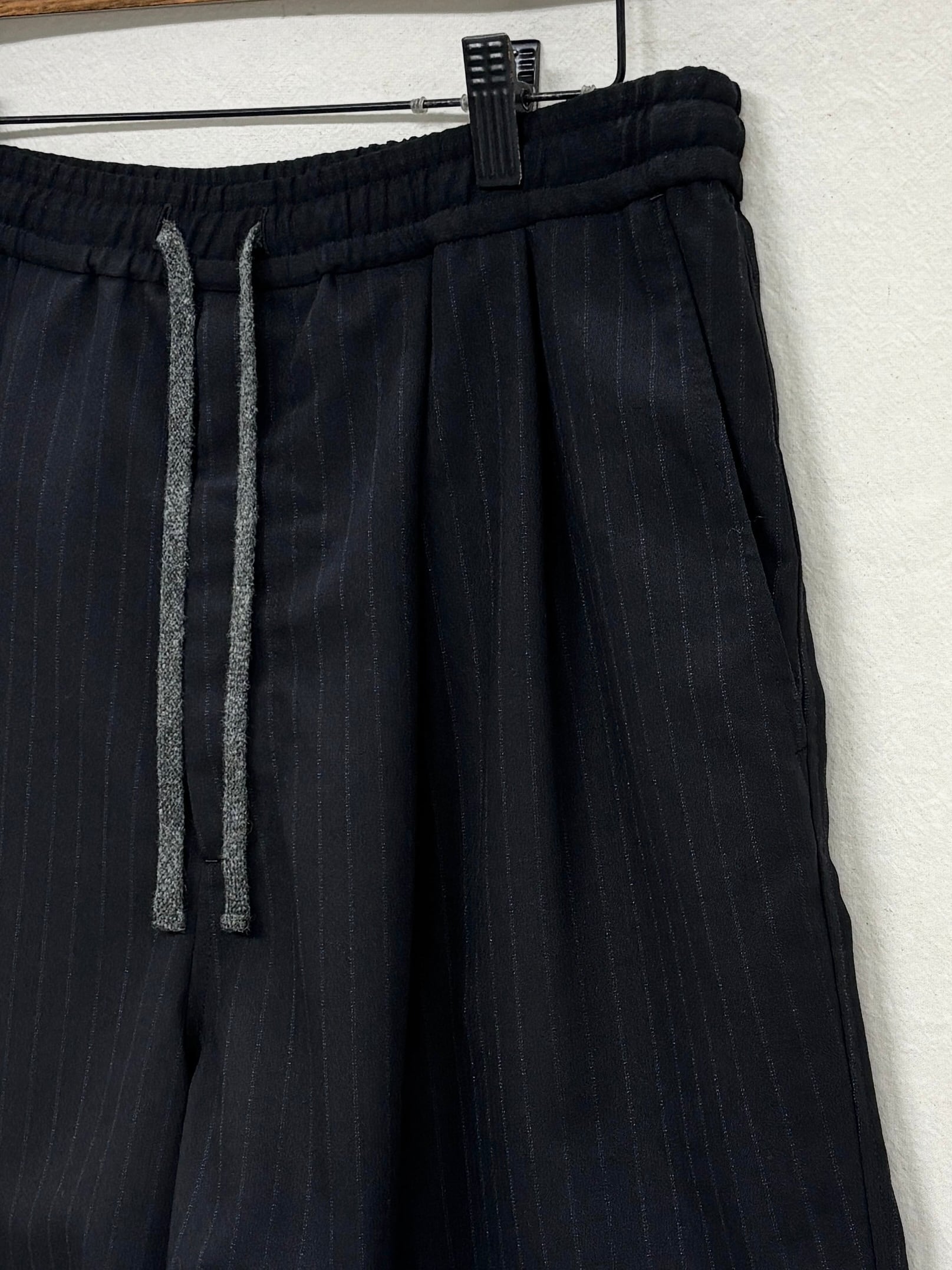 awasa / vintage wool amunzen wide easy shorts (STRIPE) | THE