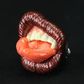 BRATTY LIP NumberBolt /Split tongue /バーレスクレッド