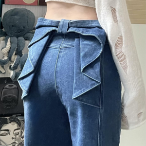 【送料無料】 デニムパンツ ロング リボン デニム かわいい 大人可愛い 大人女子 綺麗 シンプル カジュアル 大人 上品 おしゃれ お洒落 こなれ感 ラフ エレガント コンサバ 着痩せ レディライク 無地 春 30代 40代 レディース 女性用 デート お出かけ 女子会 お呼ばれ 休日 お茶会 授業参観 着回し 普段使い ファッション 体型カバー 定番 デイリーユース 垢抜け 動きやすい ブルー 大人カラー