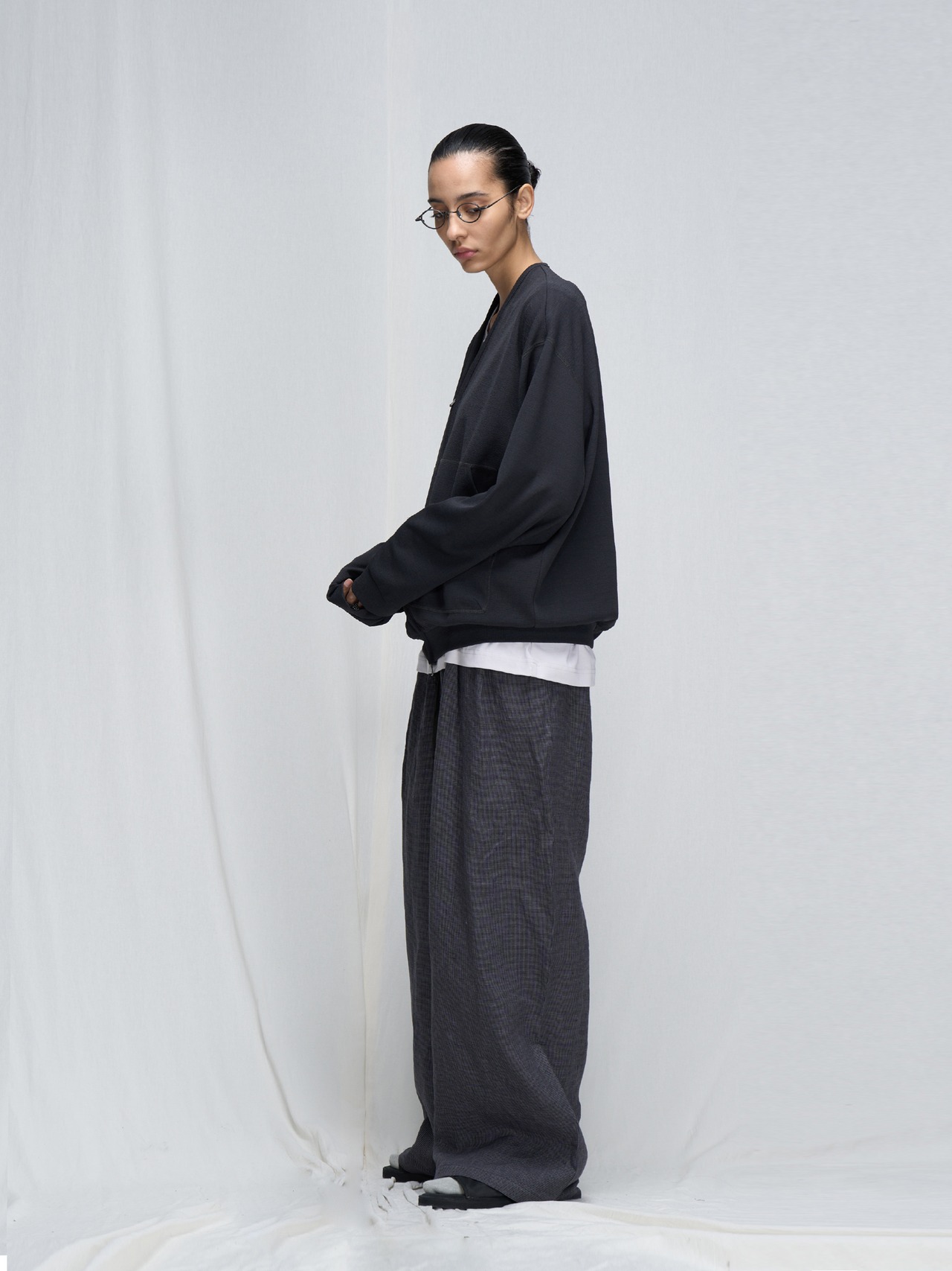 DECESOLO 26SS リネンライク Vネック ジップカーディガン