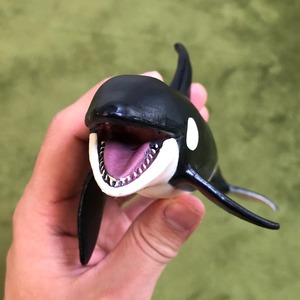 イチ押し 特価高品質 シャチのフィギュア ゴシック系インテリア 黒青と雨霧
