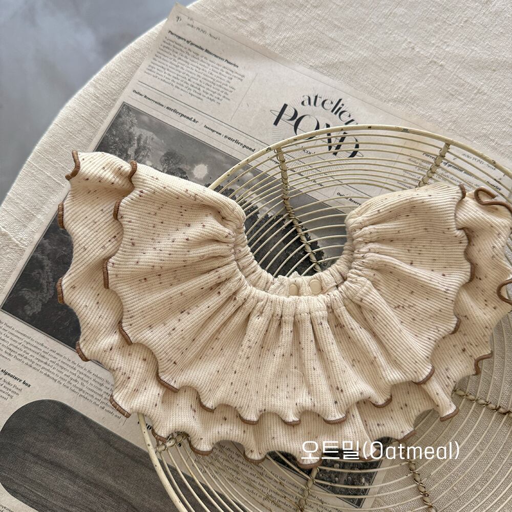 【即納】peekaboo  フリルスタイ　キッズ　kids  ベビー　baby  女の子 男の子