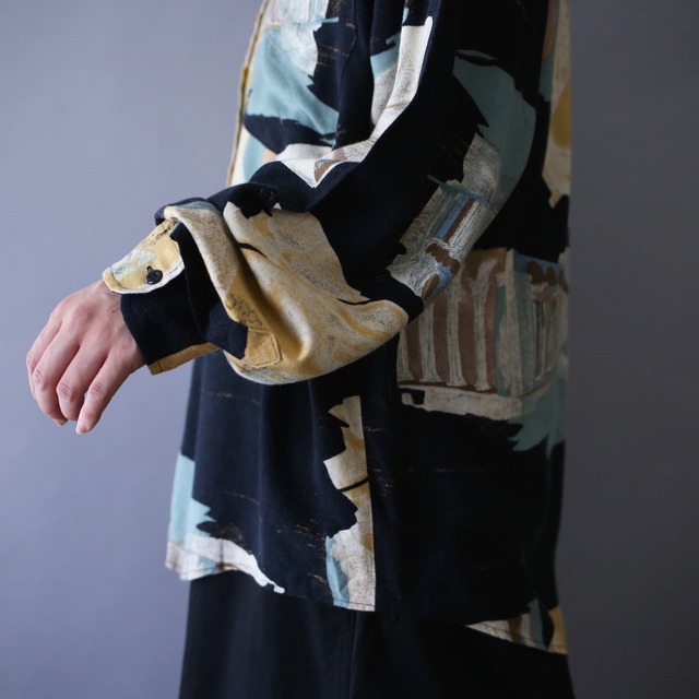 art graphic full pattern loose silhouette shirt