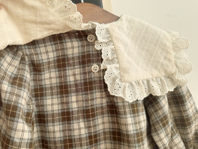 【予約/特典】valu bebe / checked cape blouse