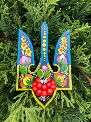 ペトリキフカ塗りのマグネット 国章トリズヴ（Khomenko製作）