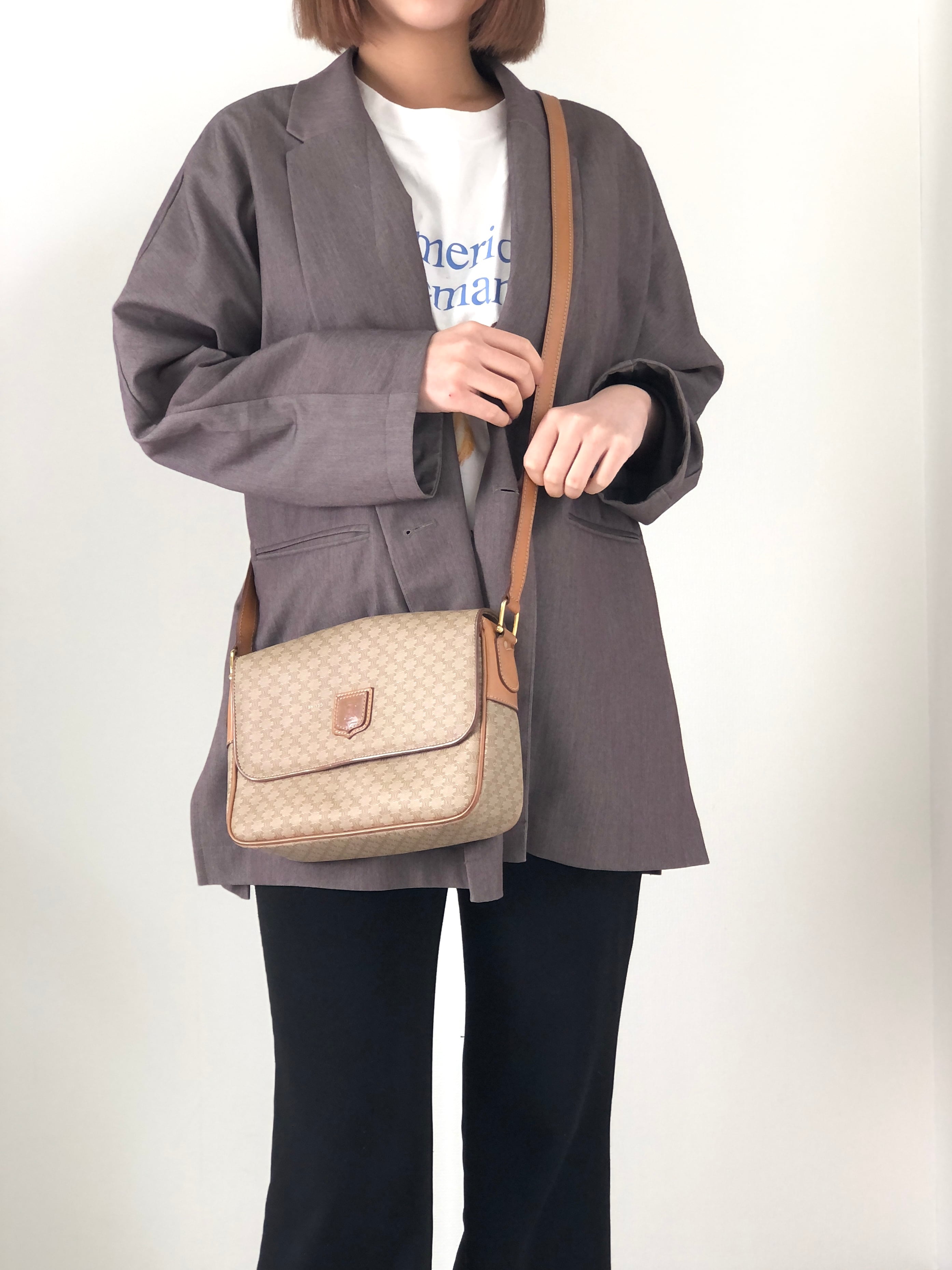 ★CELINE セリーヌ マカダム  ショルダーバッグ ベージュ ブラゾン型押し PVC レザー  hwdc65 CELINE セリーヌ マカダム ショルダーバッグ ベージュ ブラゾン型押し