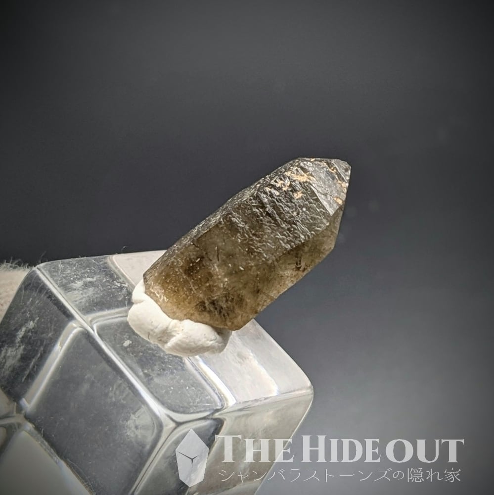 日本国産鉱物標本044 山梨県甲州市塩山竹森産草入り（苔土電気石入り