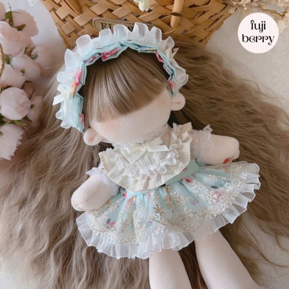 20cmぬい服】花柄ブルーと刺繍レースドレスコーデ 20cm着せ替え