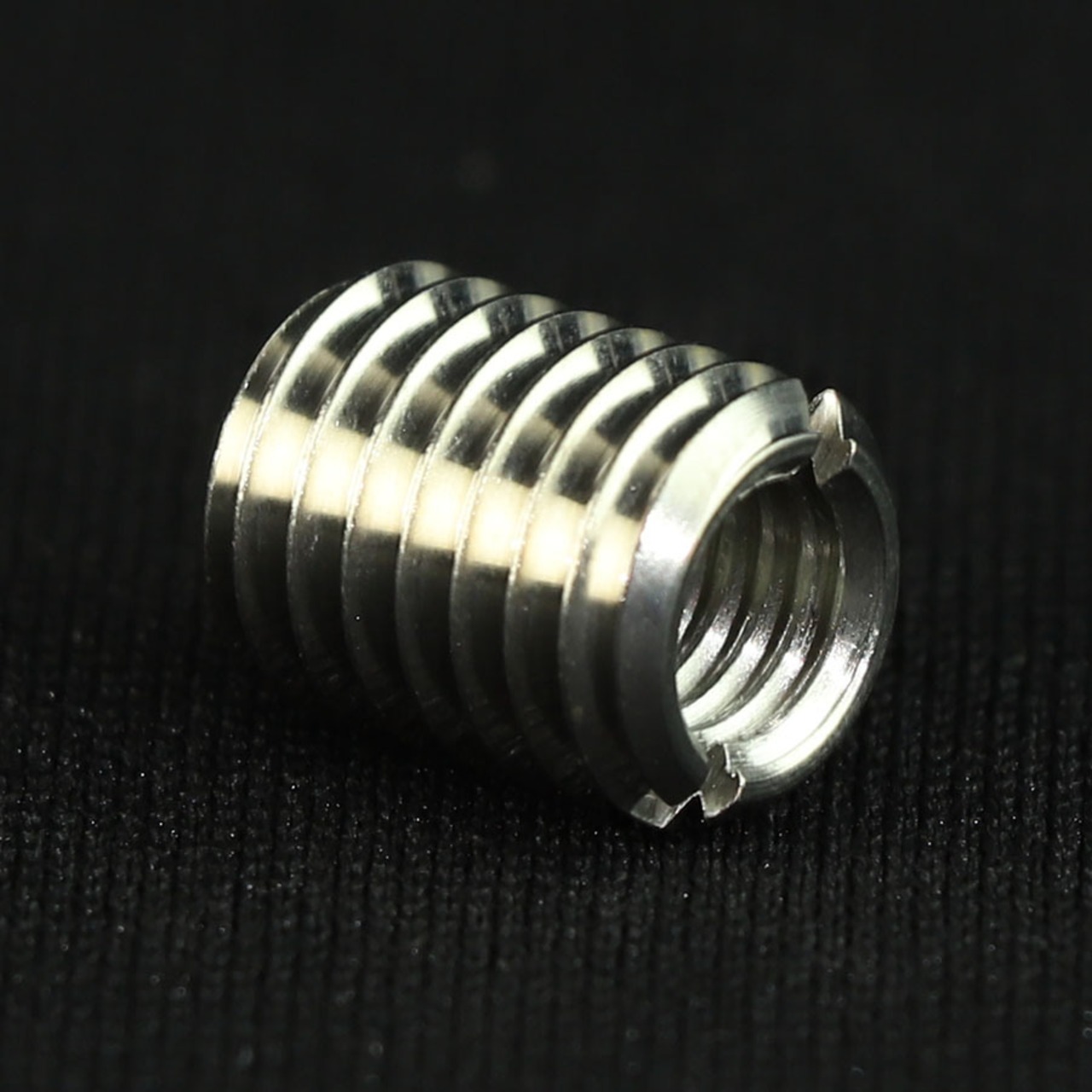 シフトノブ変換アダプター　外側M12x1.75／内側M8x1.25