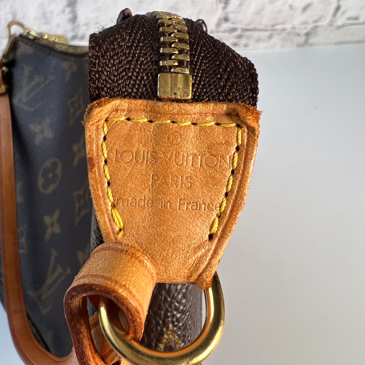 LOUIS VUITTON ルイヴィトン  M51980アクセソワ－ル レザー ハンドバッグ ブラウン A-8214