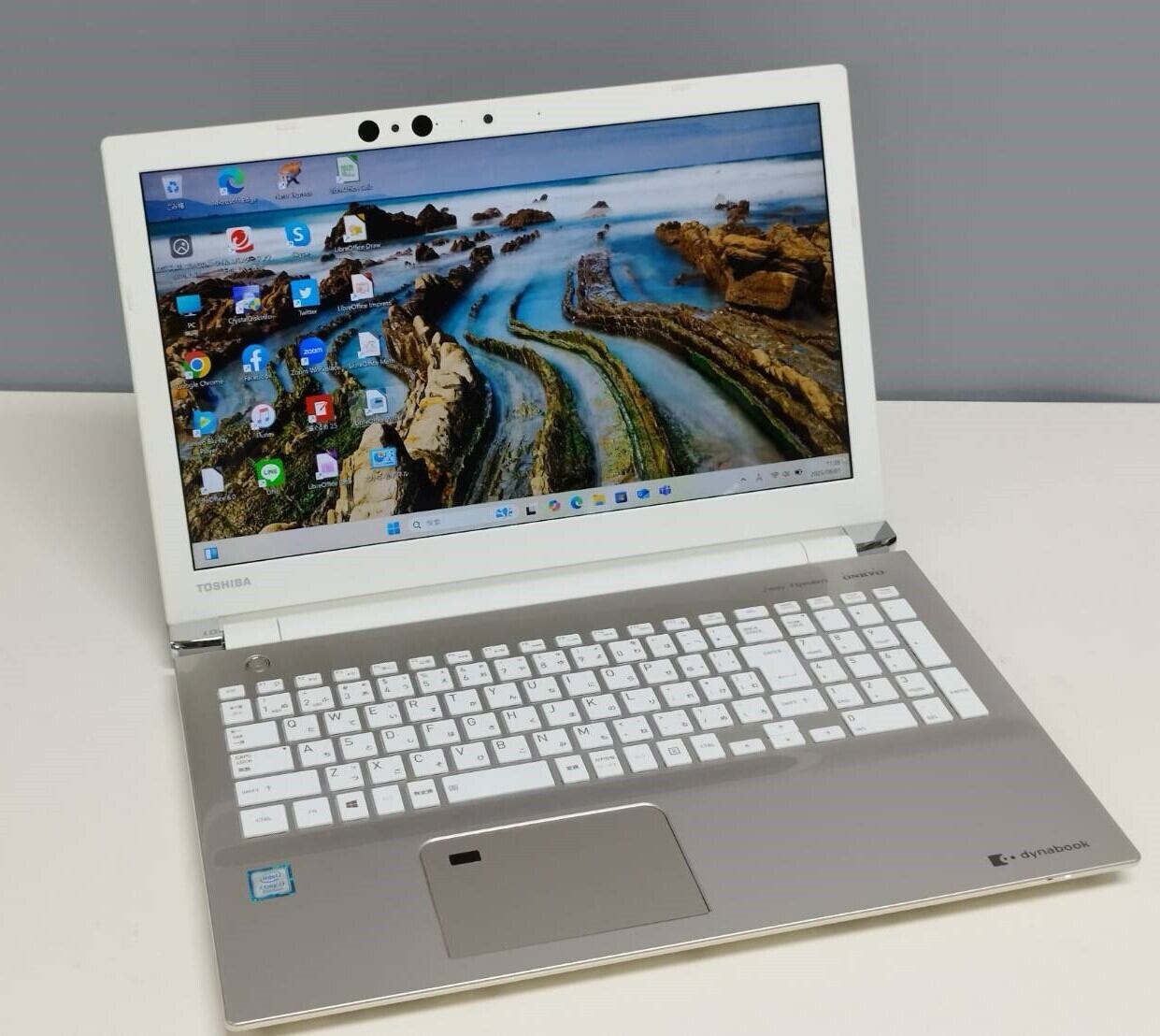 中古ノートPC LAVIE Note Standard AMD Ryzen 3 3200U/SSD256GB/メモリ8GB