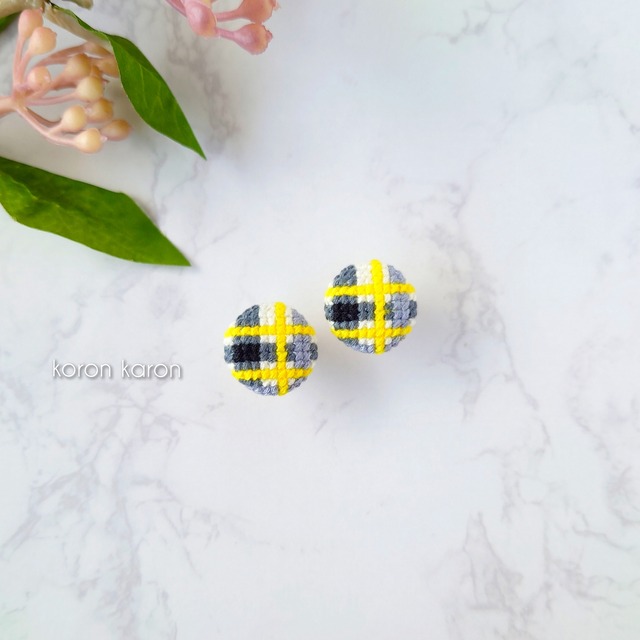 チェック　イエロー×ブラック〚ピアスorノンホールピアス〛