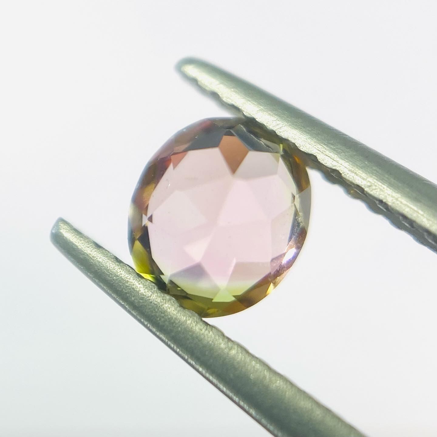 八重桜のようなトルマリン