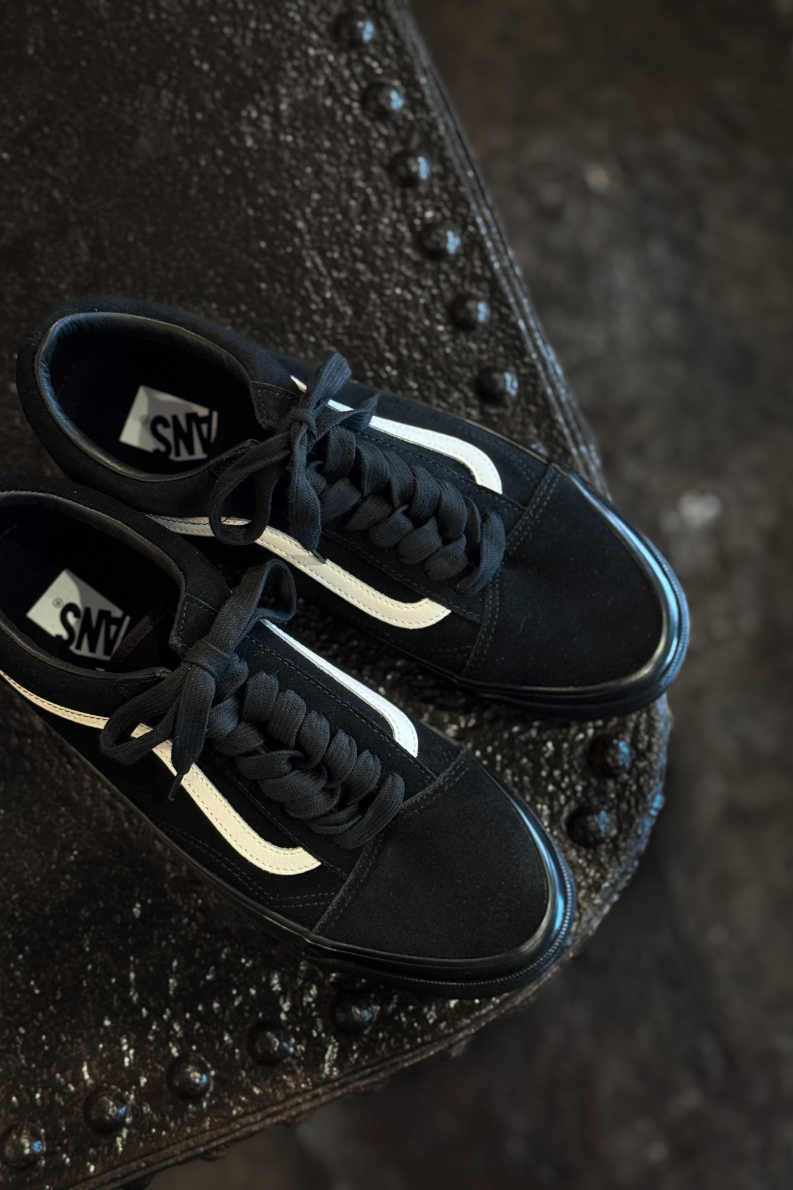 VANS/ヴァンズ Lx Old Skool Suede Black / Black / White | MAMBO