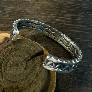 サンシャインリーブス(SunshineReeves)   4面スタンプヘビーゲージバングル