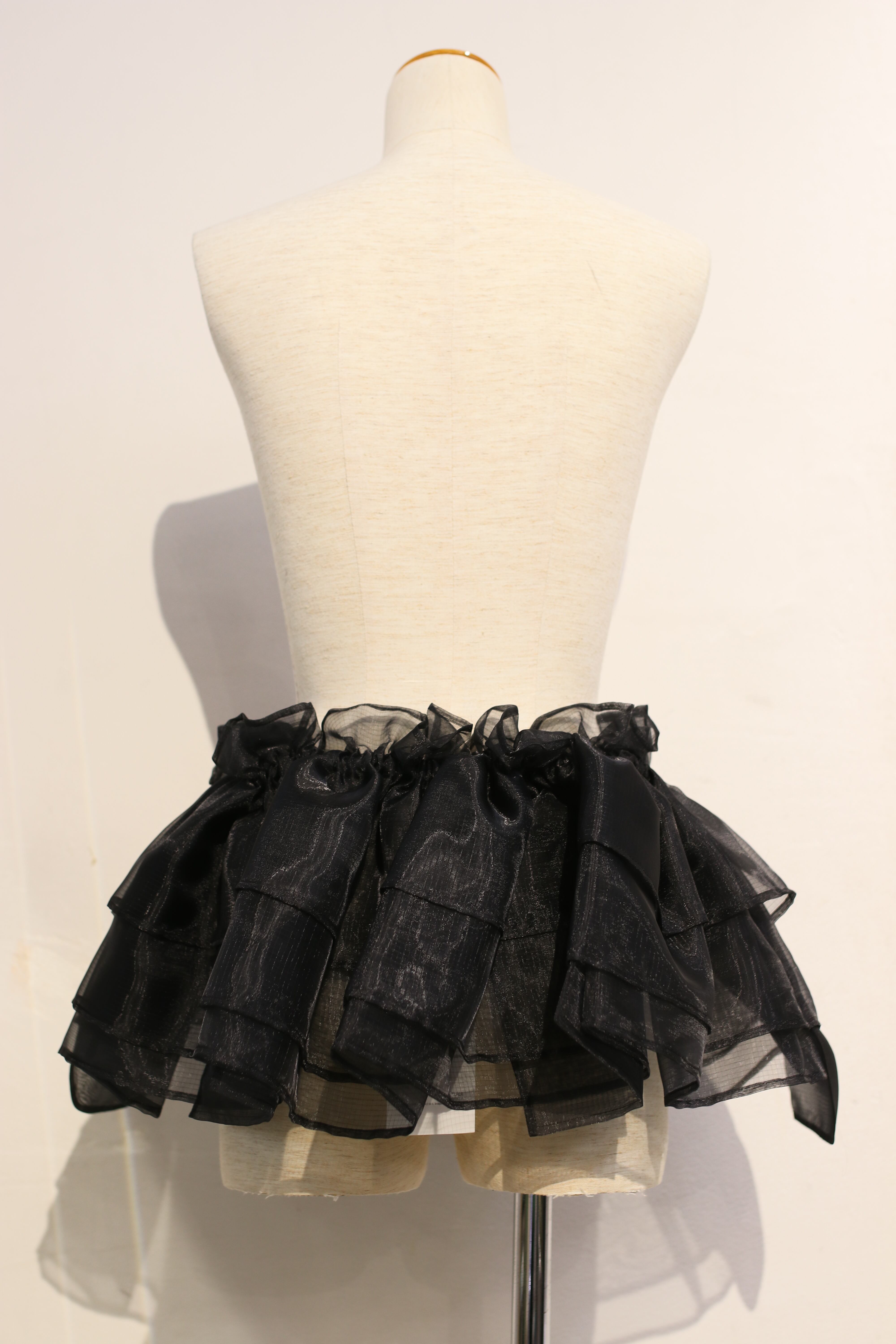 24SS】BELPER FRILLS BELT BAG (BLACK) 2019-0324 | IAAAM ONLINE STORE