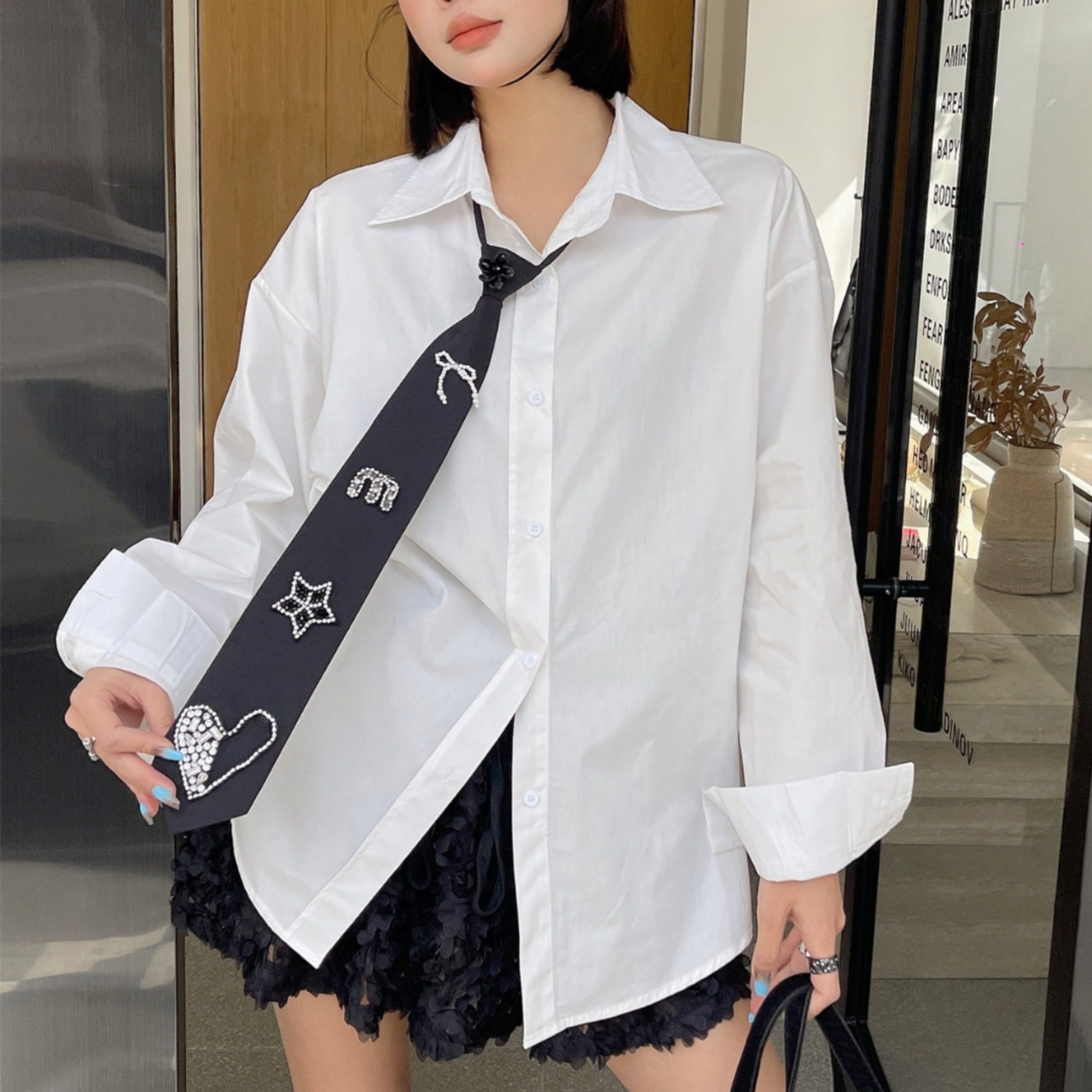 Preppy style white shirt with tie (ME324)