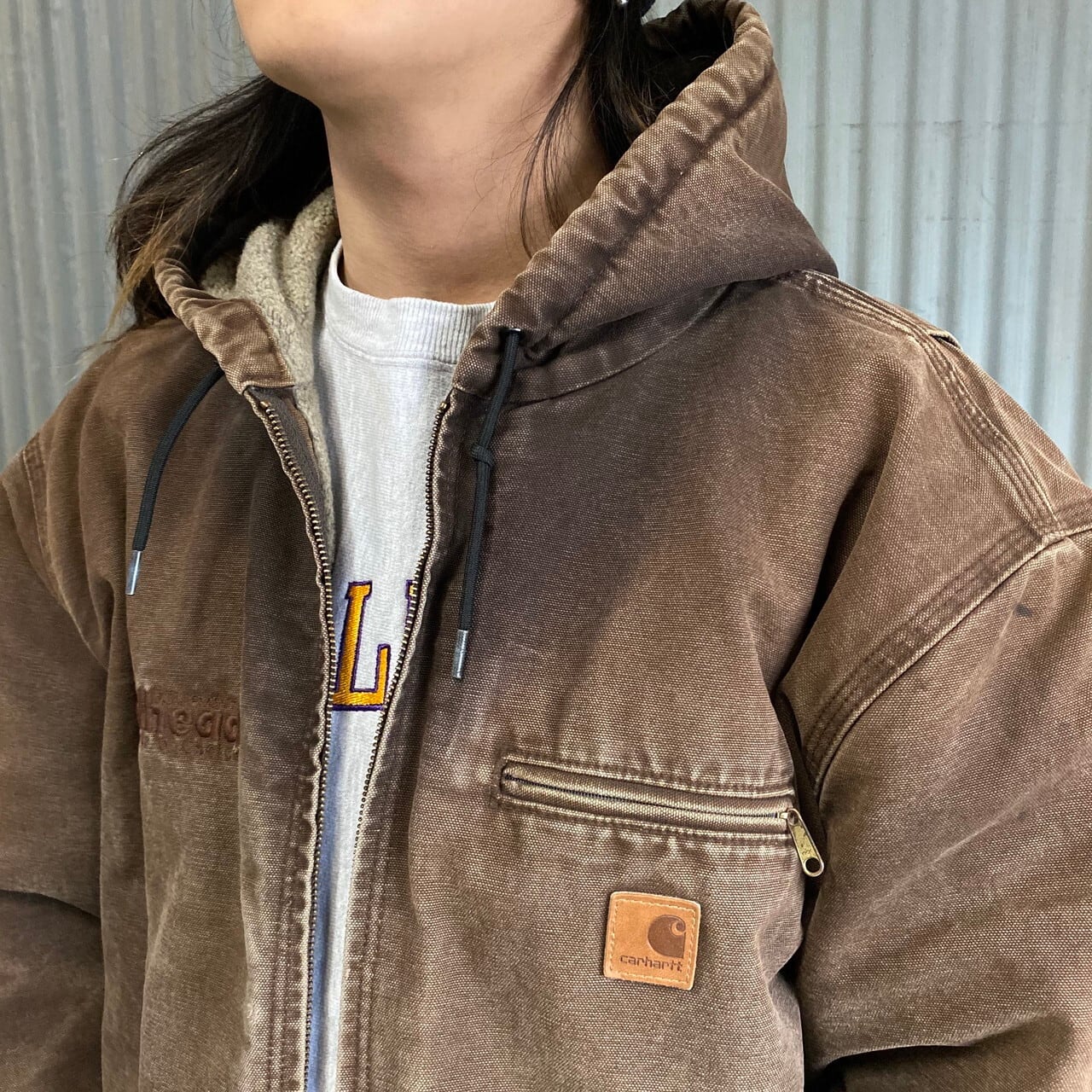 雰囲気系 Carhartt カーハート フード付き デトロイトジャケット 雰囲気系 Carhartt カーハート フード付き デトロイトジャケット