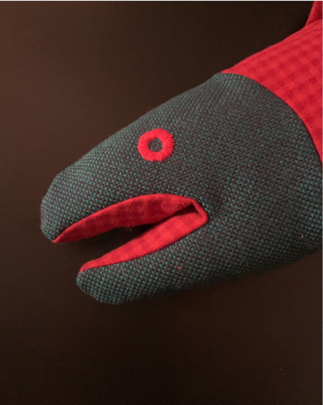 SHAKE plush -  Red/Red eye
