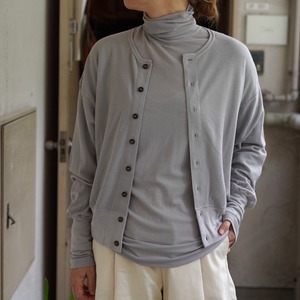unfil(アンフィル) superfine merino crape-jersey cardigan light grey