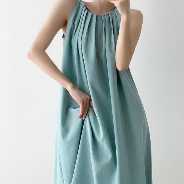 バックプリーツワンピース　m0040