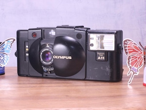 OLYMPUS XA2