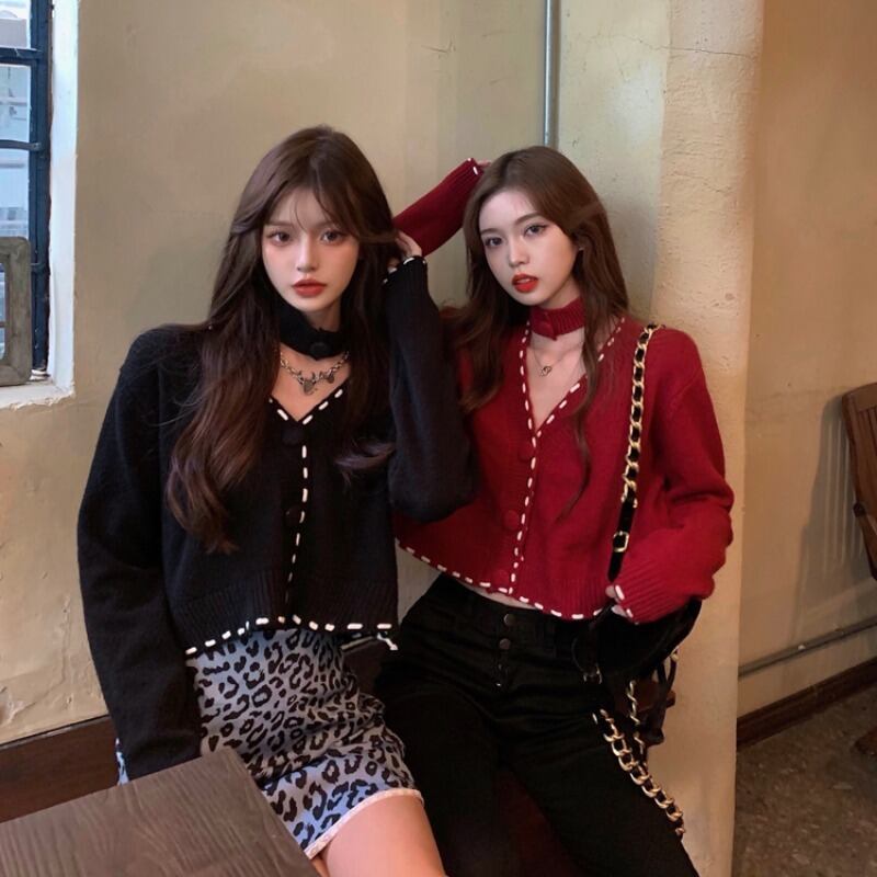 セーター ルーズショートニットトップス スプリングスタンダードスタイルレッドカーディガンジャケット レトロ 春物 ブラックストロベリース65560266335