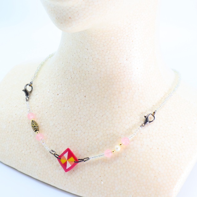 「メガネチェーン／マスクチェーン／ネックレス／ブレスレット」になる多機能アクセサリーチェーン