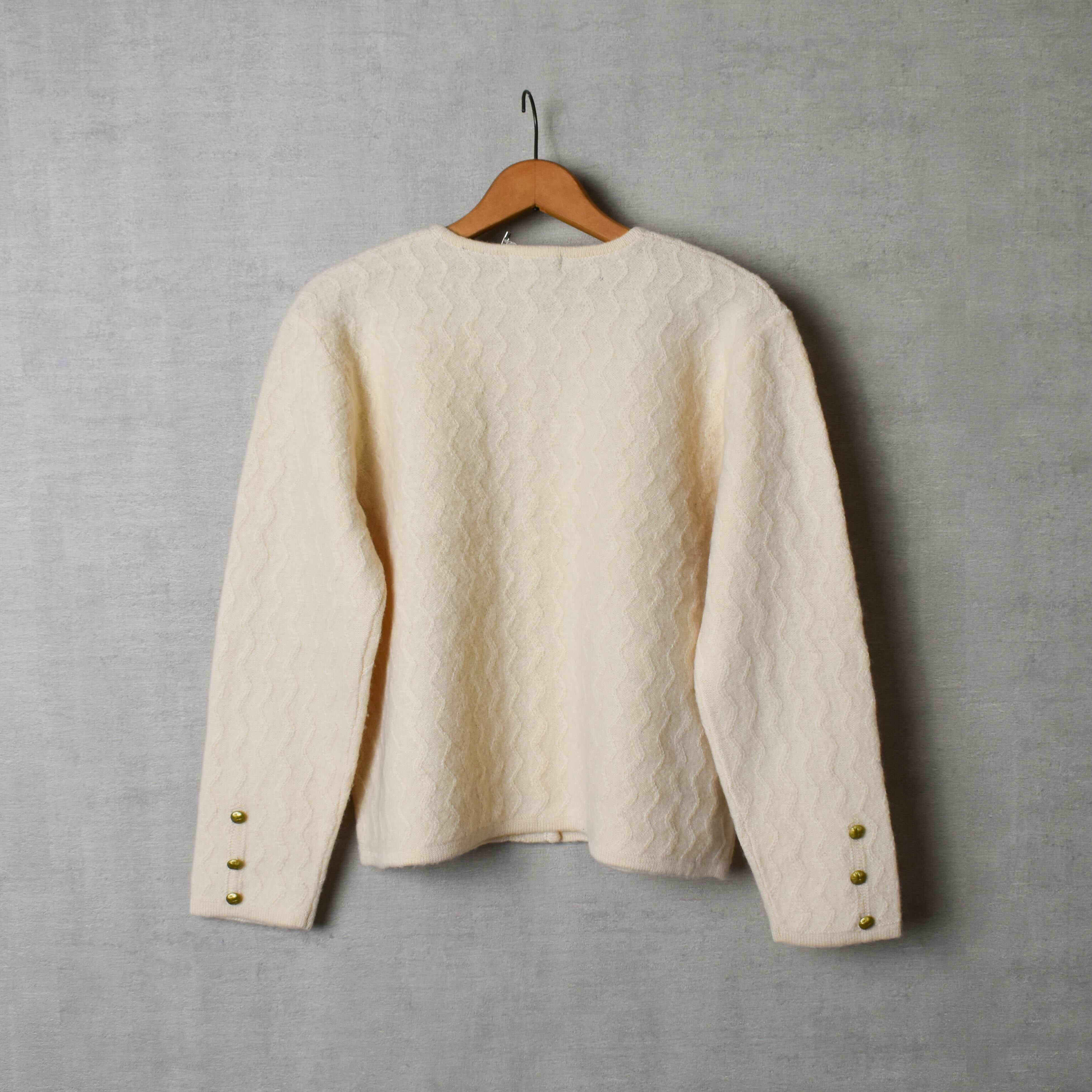 [USED] KAREN SCOTT made in AUSTRALIA gold button knit cardigan