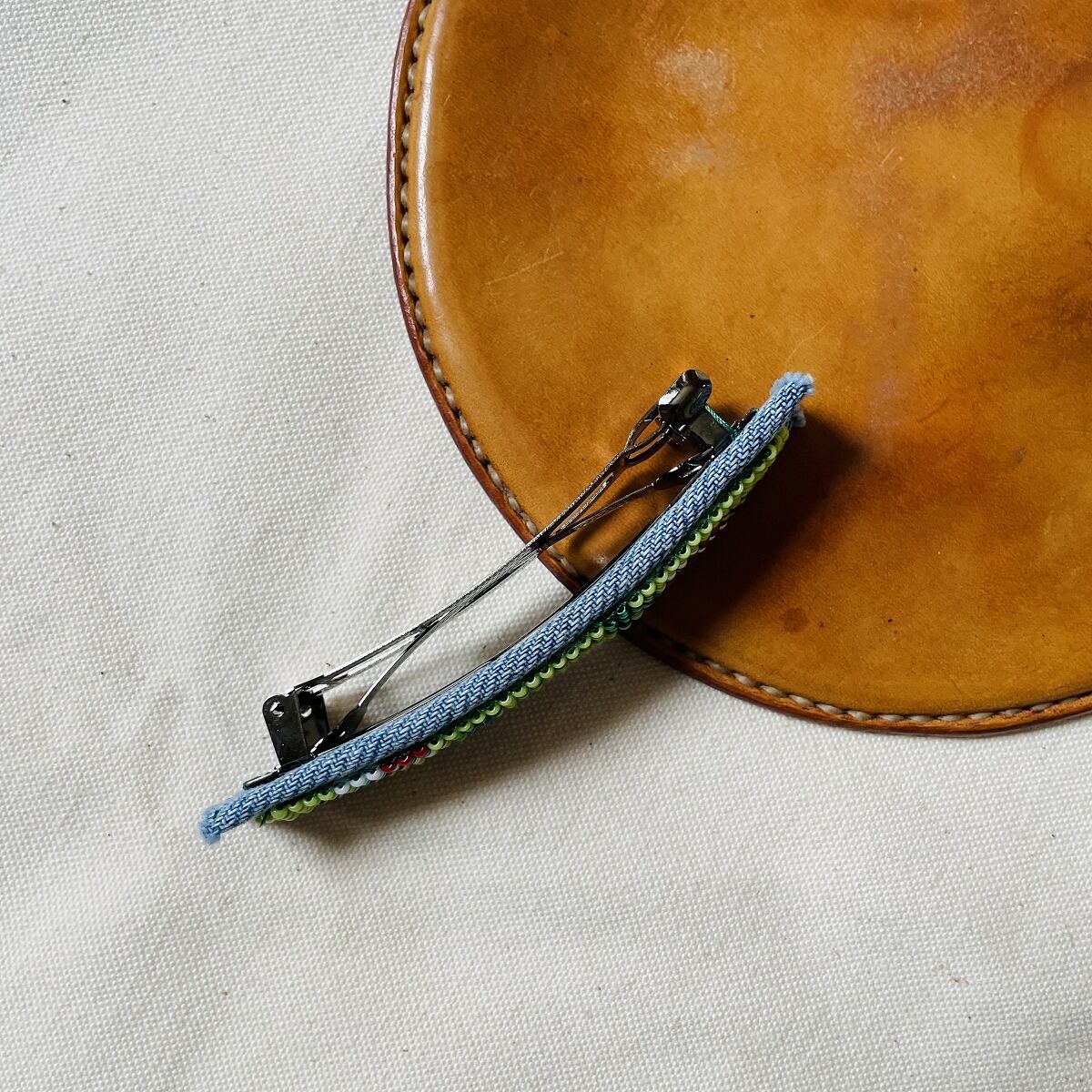 送料無料】ビーズ織バレッタ(グリーン) | ハンドメイド ネイティブ風 