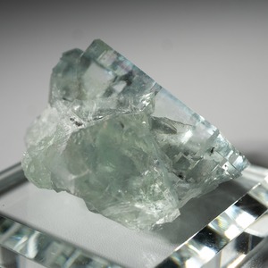 シャンファーリン産 フローライト / 原石 標本【B_1】