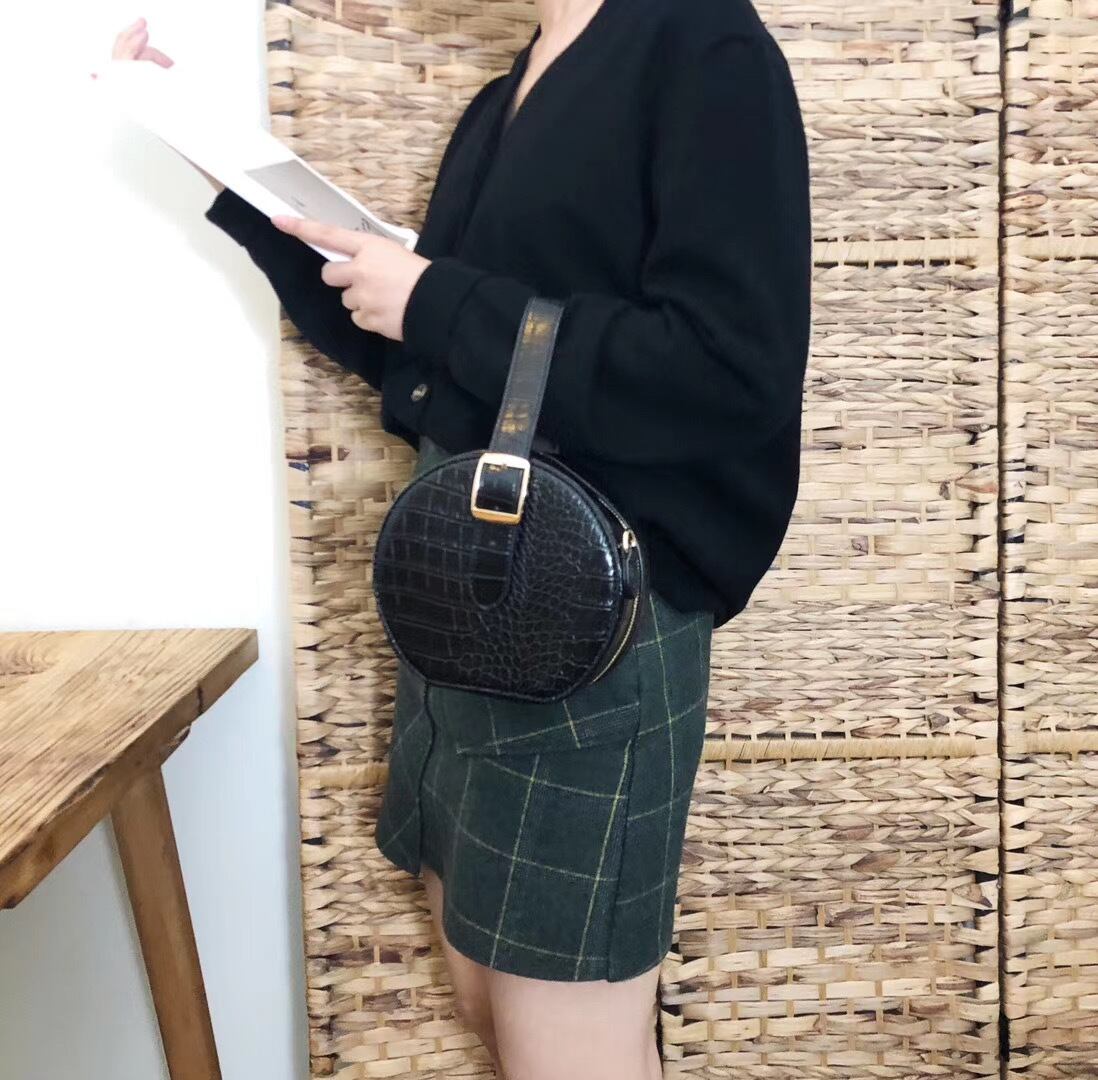 ラウンドバッグ