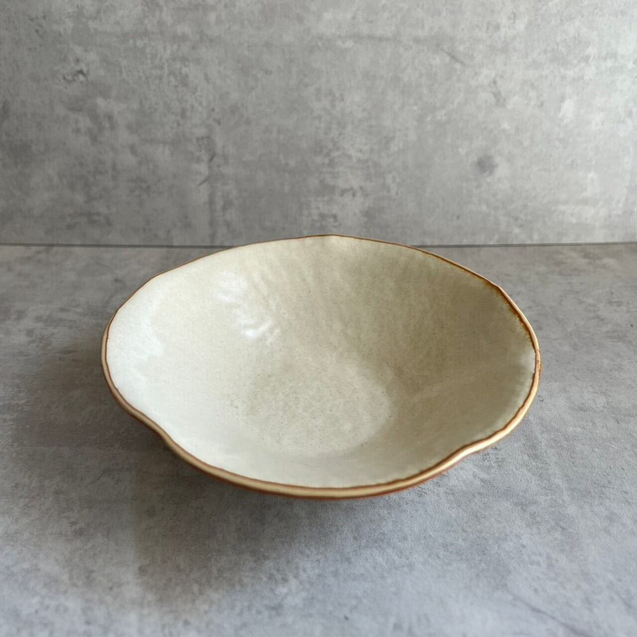 A2238 craft 平鉢 (白） | KANESAN1893