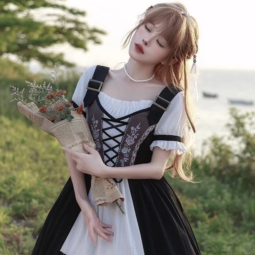 クラロリ 半袖ワンピ 薔薇刺繍 レースアップ リボン フリル ガーリー