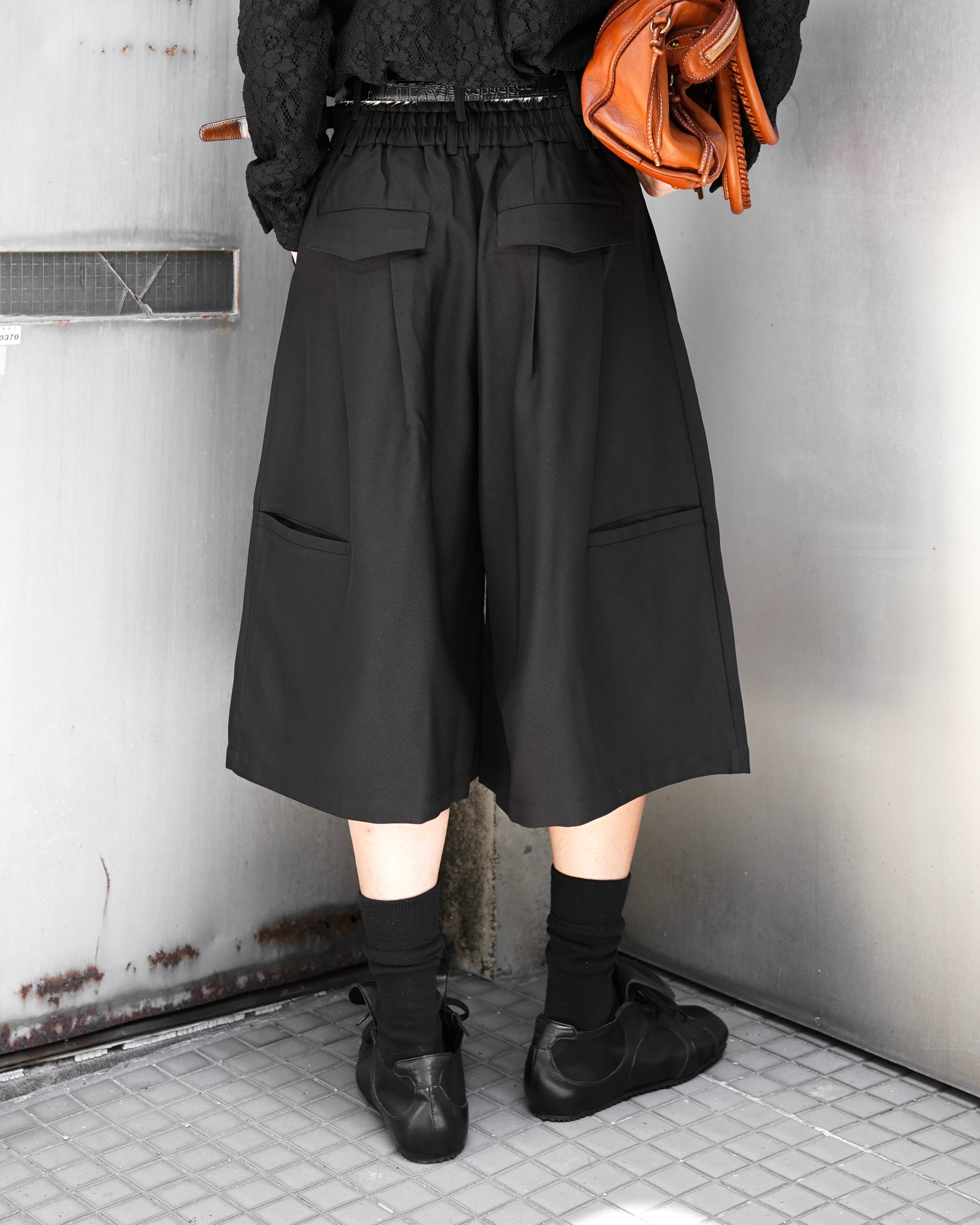Hype】double belt loop wide half trousers | hypeofficial