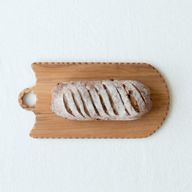 【Co-Labo】Cutting board Shield-shaped 【Co-Labo】Cutting board Shield-shaped