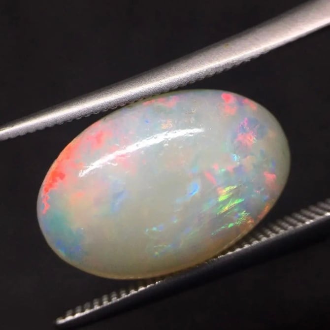 天然オパール 3.17ct ルース ホワイト ケース付き | ganpanda 天然オパール 3.17ct ルース ホワイト ケース付き | ganpanda