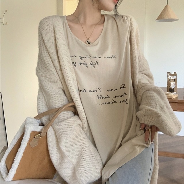 トップス レディース Tシャツ カットソー ワンサイズ ホワイト カーキ ビッグシルエット オーバーサイズ プルオーバー 袖あり 長袖 クルーネック ストレート 大人可愛い きれいめ シンプル カジュアル 大人 上品 お洒落 レトロ 大人女子 こなれ感 ラフ メンズライク マニッシュ クール 無地 英字ロゴ 春 夏 秋 冬 10代 20代 30代 40代 通勤 学生 通学 デート お出かけ 休日 ショッピング 普段使い 韓国系ファッション モテ 送料無料