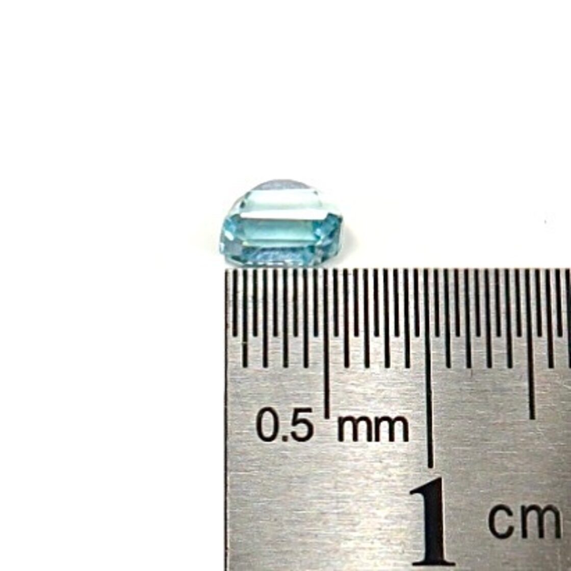 1.40ct A 高輝度ブルージルコン No.3011《ラタナキリブルー 